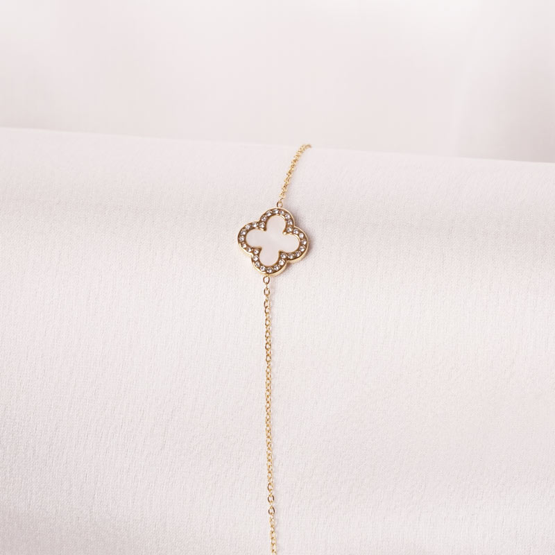 Pearly 4-Petal Flower Stainless Steel Bracelet