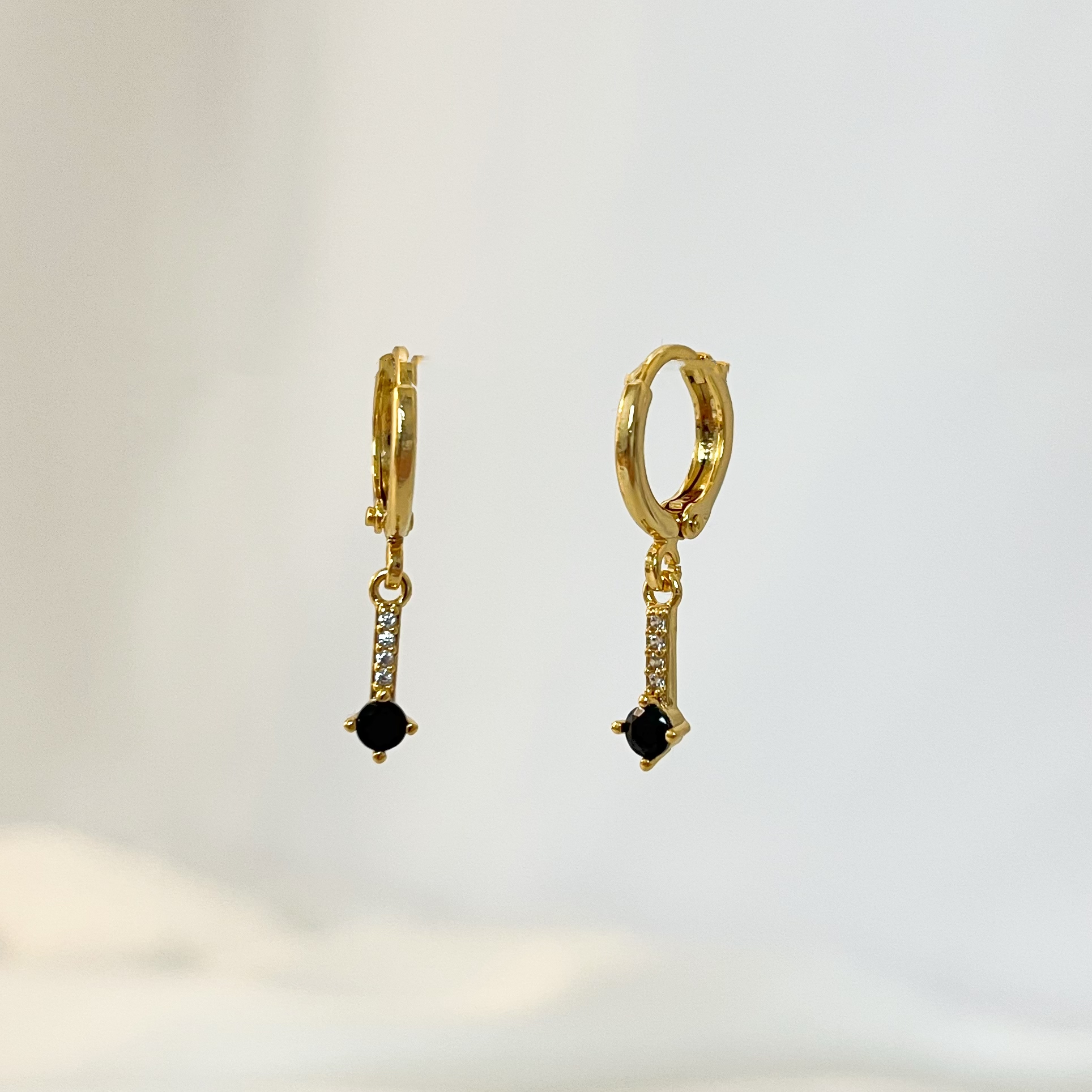 Pendulum Swing Diamond Gold-plated Earrings