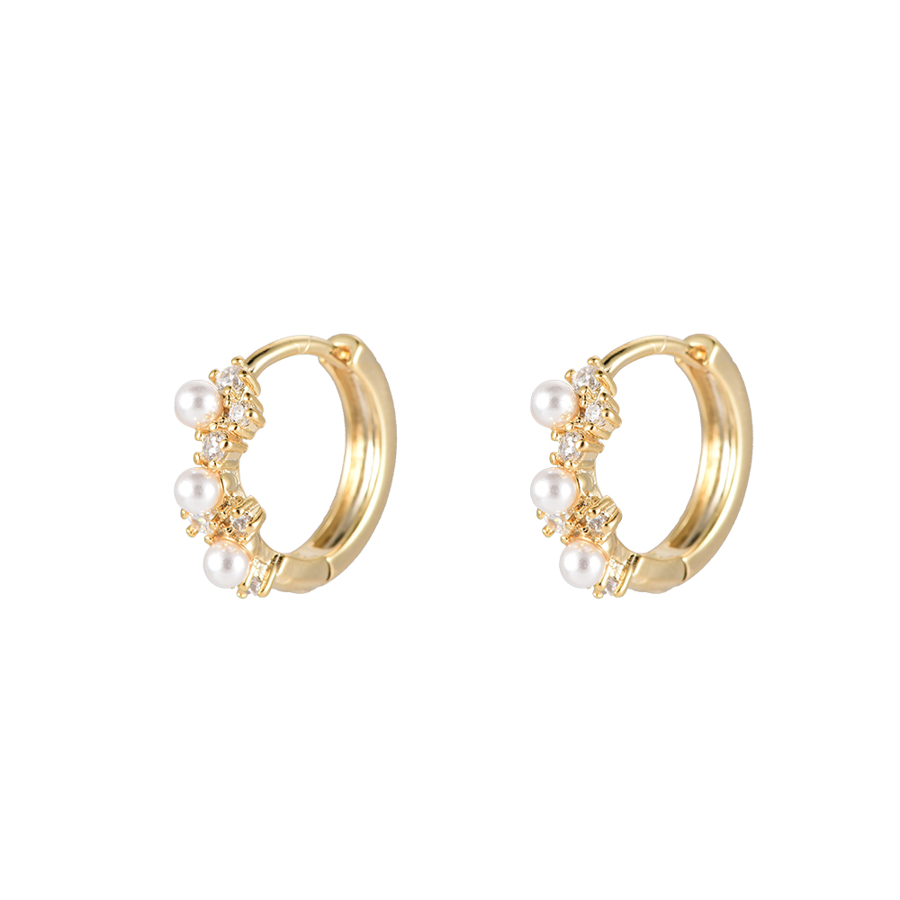 Shining Triple Pearl Gold Plated Earring