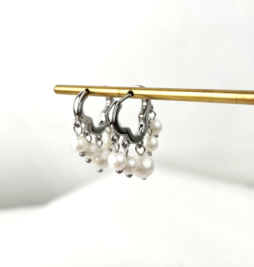 Perle Trauben Stainless Steel Earrings