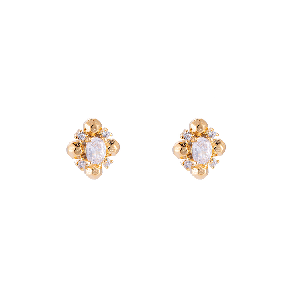 Central Oval Diamond Plated Earring
